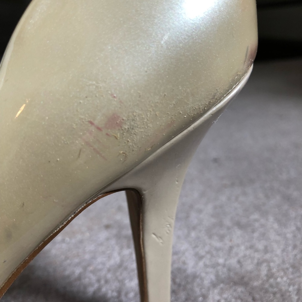 Heels - Picture 4 of 6